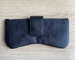 Porta óculos preto na internet