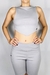 Top feminino em malha canelada, com design inovador e detalhes únicos. Confortável e versátil, ideal para compor looks modernos e cheios de estilo.