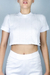 cropped polo branco com tecido texturizado a mão de linhas verticais
