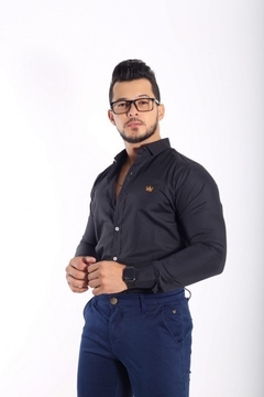 Camisa Slim Fit Preta