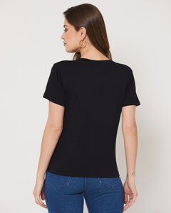 T-shirt: WINE