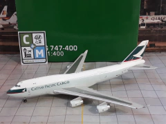 Cathay Pacific Cargo Boeing 747-400 Avião Miniatura Netmodels Escala 1:400 (leia o anúncio)