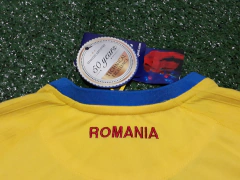 ROMÊNIA 2016-2017 Joma Home Camisa Importada Tamanho G Infantil (veste PP Adulto)