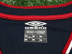 Imagem do Olympiakos S. F. P. (Olympiacos F. C.) 2001-2002 Umbro Away Camisa Importada Tamanho G