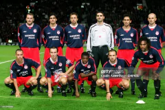 Olympiakos S. F. P. (Olympiacos F. C.) 2001-2002 Umbro Away Camisa Importada Tamanho G - CM | Camisas e Miniaturas