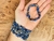 Pulseira de Lapis Lazuli em Cascalho Pedra Natural - Comunicação Verdadeira - comprar online