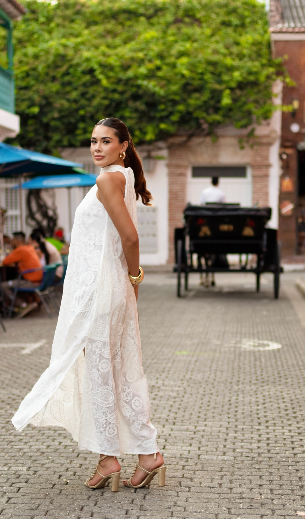 Vestido Bordado Paisley na internet