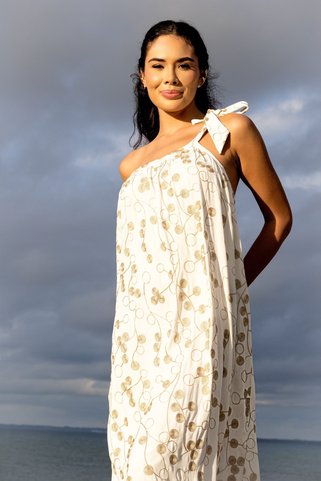 Vestido Bordado Dourado - nósduas