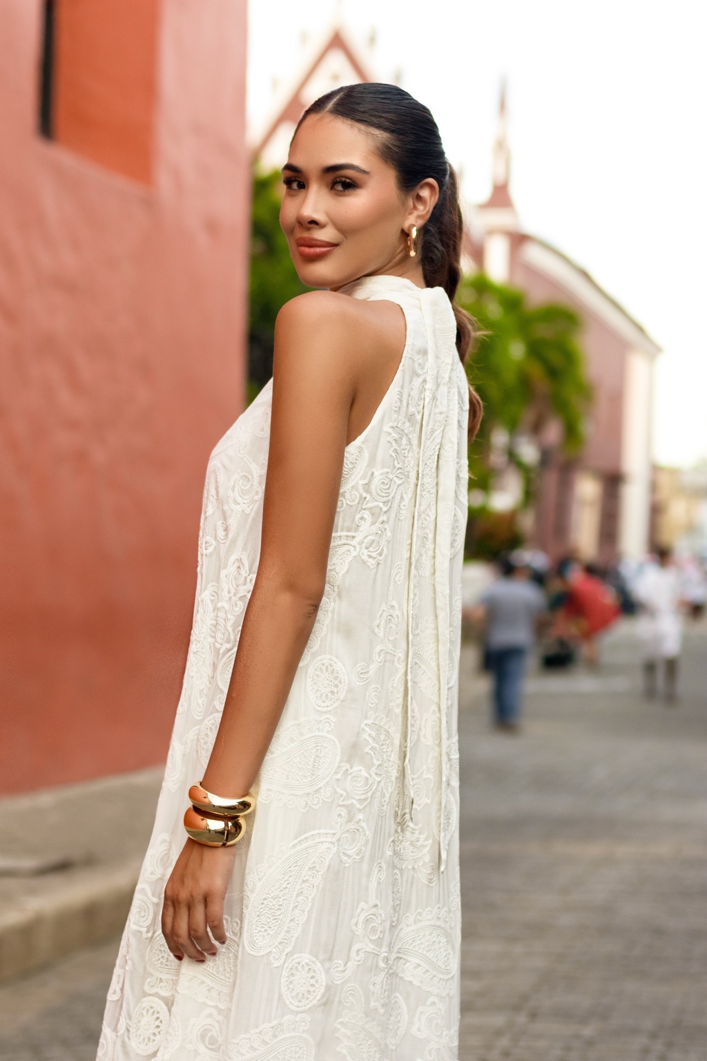 Vestido Bordado Paisley
