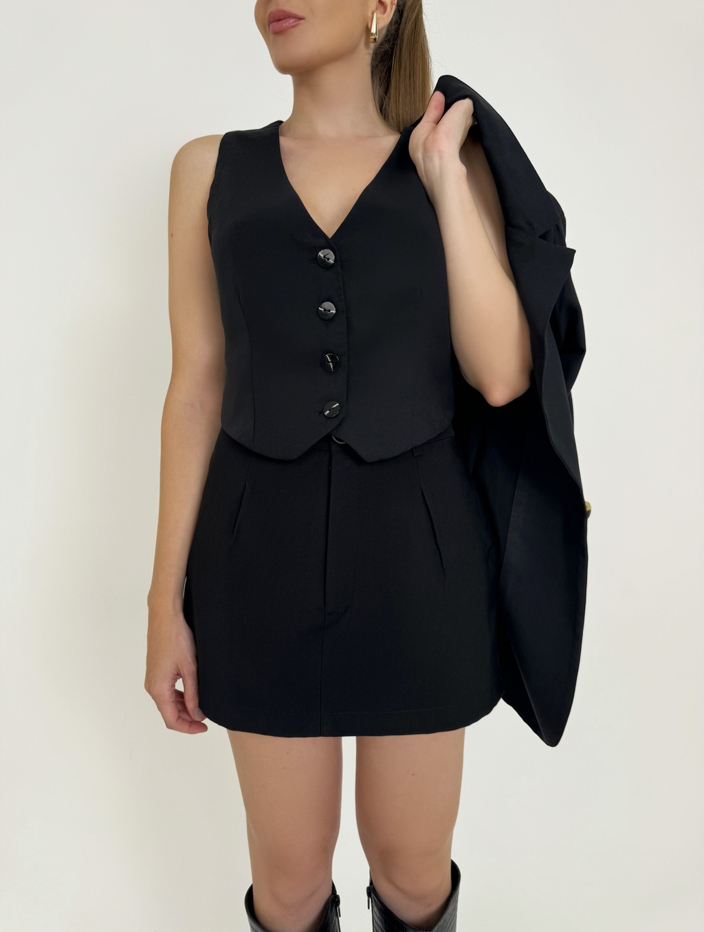 SHORT-SAIA GABRIELA