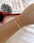 PULSEIRA DE PÉROLAS COM CONCHAS DUPLAS BANHADO A OURO 18K na internet