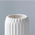 Kit com 2 Vasos de Gesso na internet