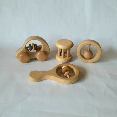 Kit de 4 Chocalhos de Madeira para Bebês