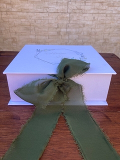 Caixa Verde Oliva - LB - Laço frontal - comprar online