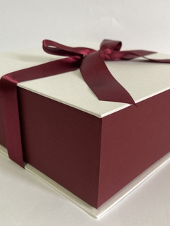 Caixa SEM Personalizacao - 20x20x7 - Leka Artes