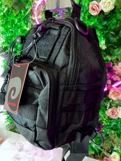 Mochila cruzada Pierre Cardin Tactica - comprar online