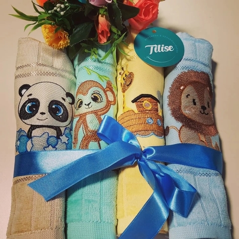 KIT - 03 Toalhas de Lavabo - Menino ou Menina - comprar online