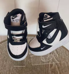 Teni nike af1 negro/blanco