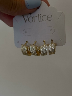 Dupla de brincos curv - comprar online