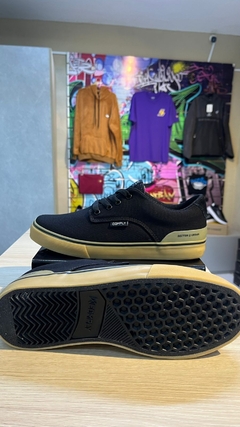 TÊNIS COMPLY SECTOR LT CO64106 PRETO/NAT