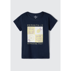 Blusa com modelagem tradicional e mangas curtas.  Peça em meia malha 100% algodão.  Possui estampa frente.