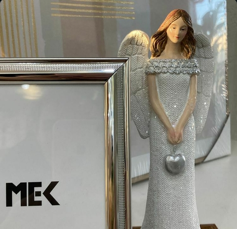 Anjo Vestido Branco Com Coração