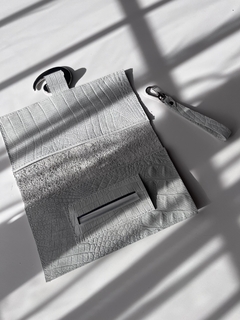 Tabaquera Croco + llavero de regalo - comprar online