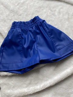 short engomado azul