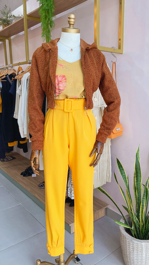 Jaqueta Cropped Teddy - Tam P - comprar online