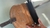 Bolsa crossbody texturizada cobra marrom - loja online