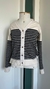 Blusa Sueter de botão listrado preto e off white Tam. P/M na internet