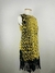 Vestido médio estampado animal print onça amarelo tamanho 40 Versace by Riachuelo - comprar online