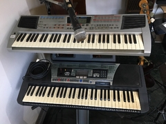 Teclados Yamaha e Roland