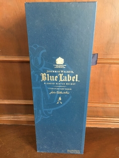 Johnny Walker Blue Label com estojo. Sem o líquido. - comprar online