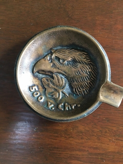 Conjunto antigo de Bronze - cigarreira com conjunto de 6 cinzeiros. - Brechó do Theobaldo