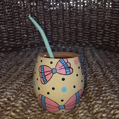 MATE DE MADERA PINTADO A MANO C/ BOMBILLA