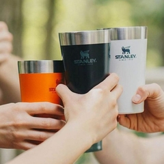 VASO STANLEY BEER PINT NARANJA 473 ML en internet