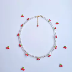 Choker de Miçanga Cherry (cereja) na internet