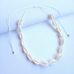 Choker de búzios naturais