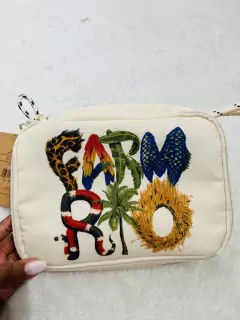 Necessaire