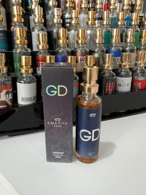 GD 15 mL - Perfume Feminino de Bolso (a) inspirado no Parfum Good Girl Carolina Herrera.