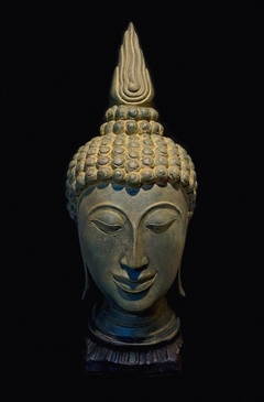 Escultura de cabeza de Buda.