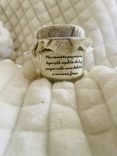 Imagem do Mini vela aromática tampa metálica - Lembrança para Batizado✨ 10 unidades
