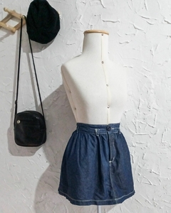 Minissaia evasê jeans -Tam. 44 na internet