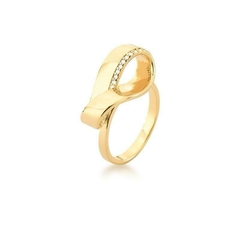 Anel infinito cravejado de zircônias, banhado a louro 18k