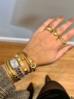 Bracelete inspiração trevo aço inoxidável na internet