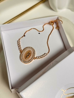 Pulseira regulável cravejada folheada na internet