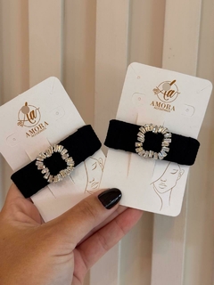 presilha preta com zircônias
