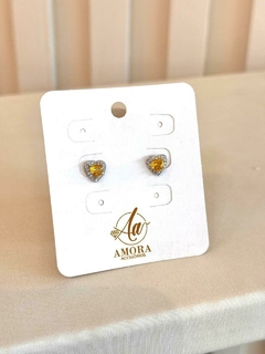 brinco coração amarelo manteiga semi jóia - comprar online