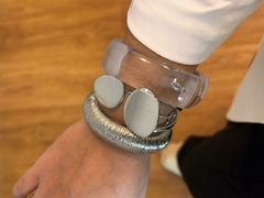 bracelete acrilico transparente quadrado na internet
